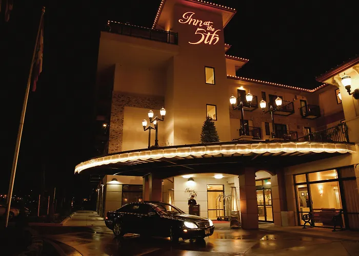 Hotels with tennis At The 5Th
