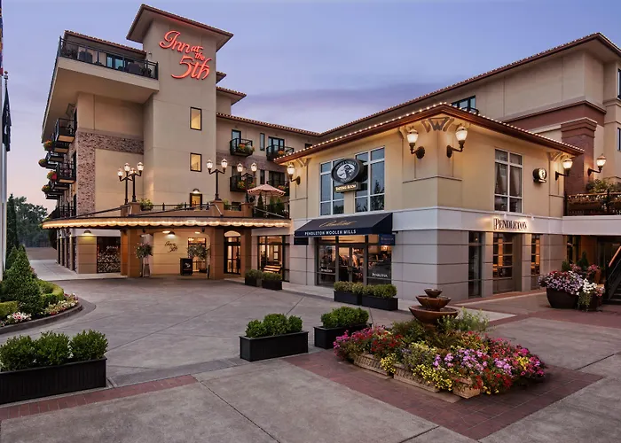 Hotels with tennis At The 5Th